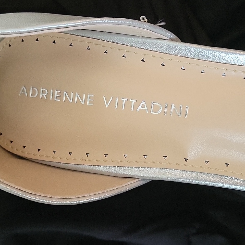 Adrienne Vittadini silver formal shoes. - Picture 8 of 13
